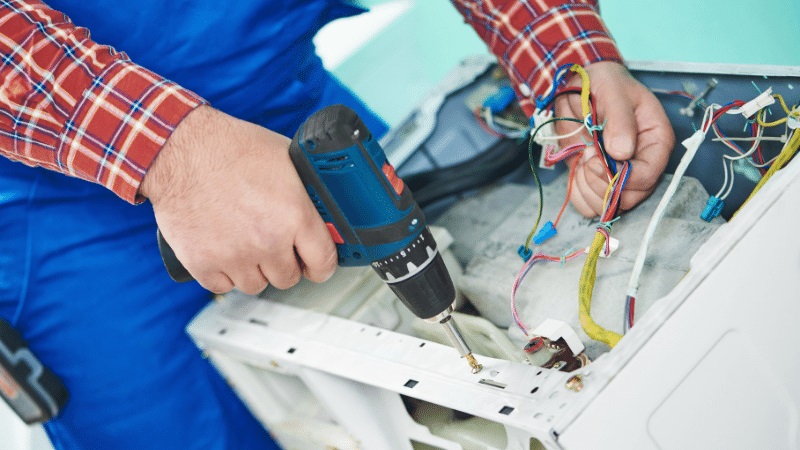 Gölcük Mitsubishi Mitsubishi çamaşır makinesi kart tamiri – Su almama arızası orijinal parça ile giderildi. - Teknik servis örneği